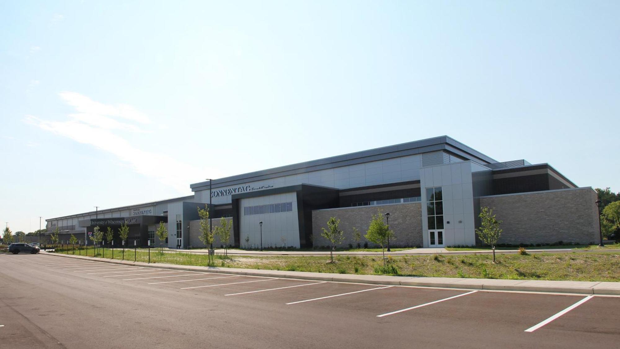 Holiday Inn Eau Claire South I-94, An Ihg Hotel Exterior photo